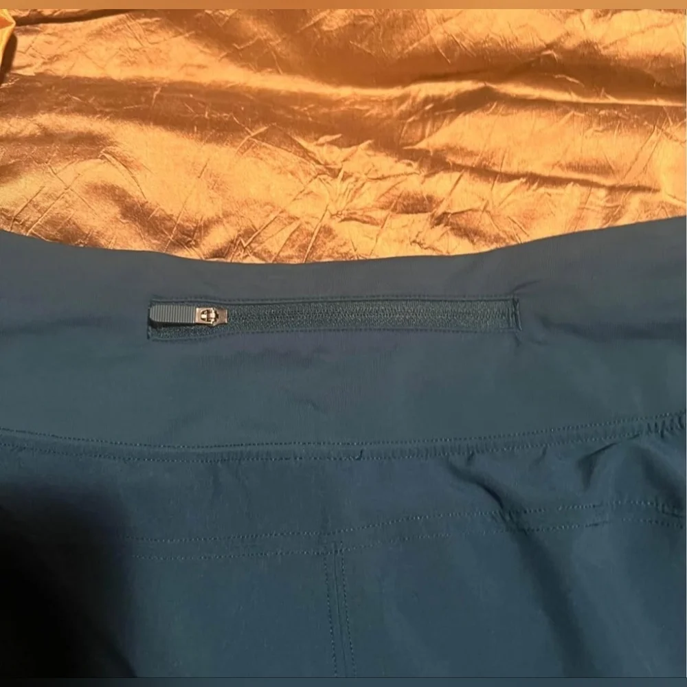 Lululemon Shorts Women's 12 Speed Up Running Athletic Sporty Green Blue